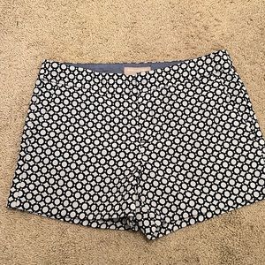 Banana Republic Hampton Fit printed shorts.